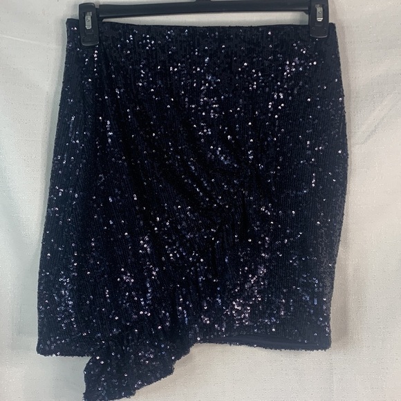 Express Navy Sequined Mini Skirt with Ruffle Detail- NWT - Picture 13 of 15